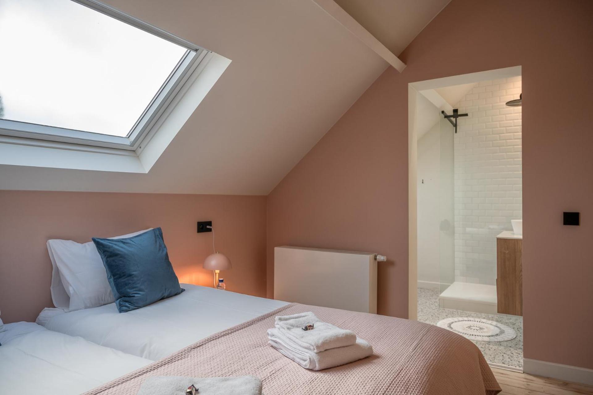 Villa Cezar - Big House At The Center Of - Free Parking *