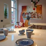 Villa Cezar - Big House At The Center Of Bruges - Free Parking