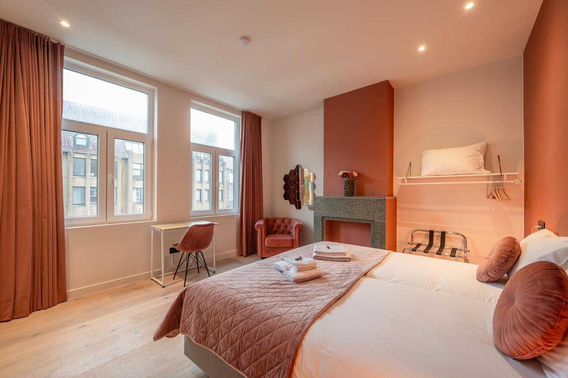 Cezar - Big House At The Center Of - Free Parking Villa Bruges