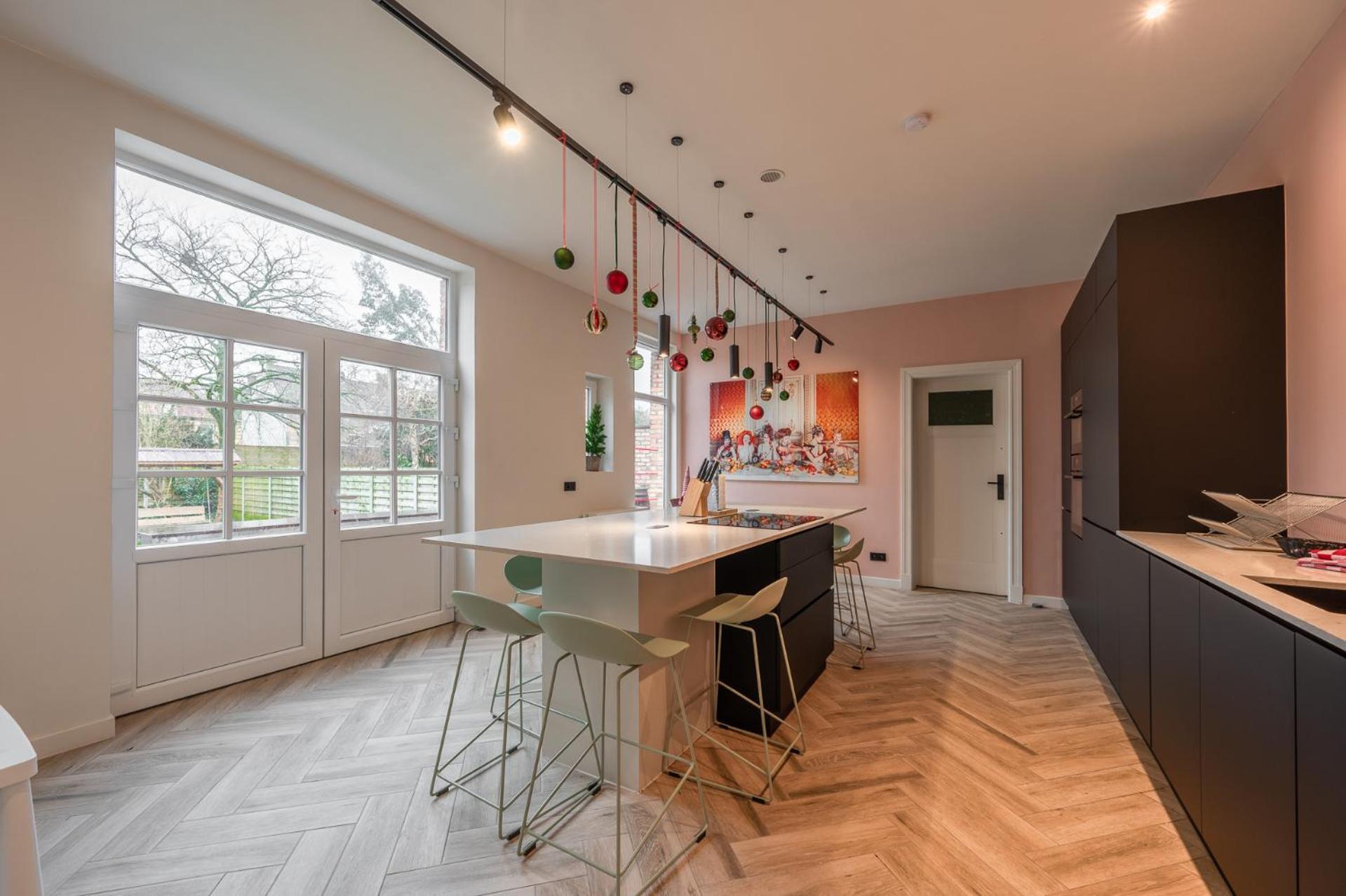 Cezar - Big House At The Center Of - Free Parking Villa *
