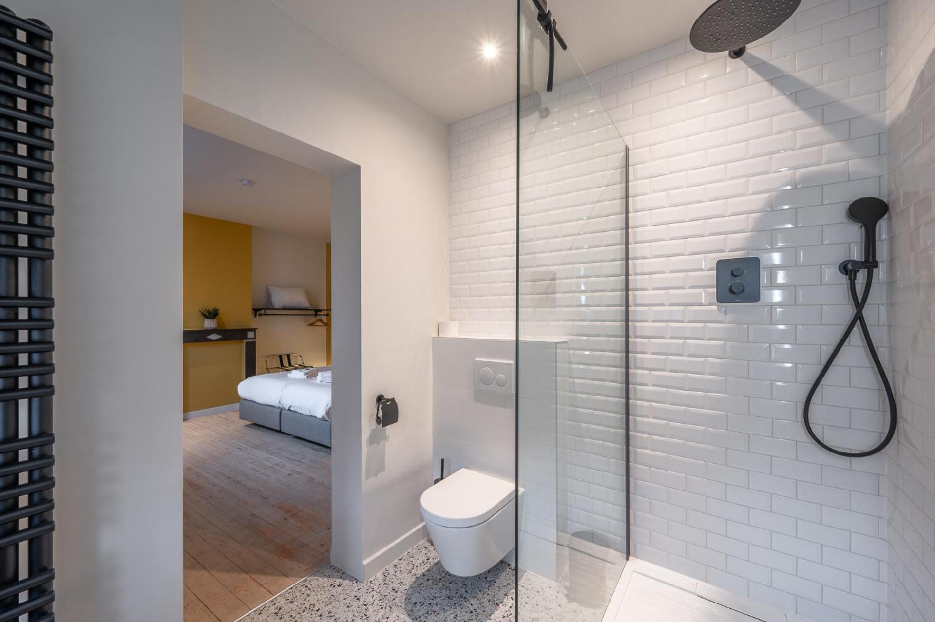 Villa Cezar - Big House At The Center Of - Free Parking Bruges
